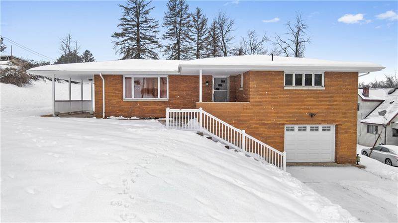 733 Thompson Avenue - Photo 1