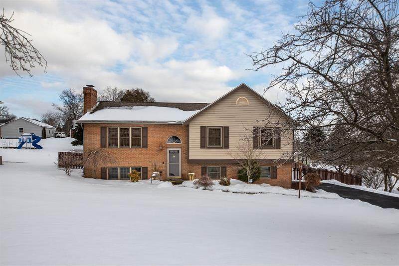138 Lake Dr - Photo 1