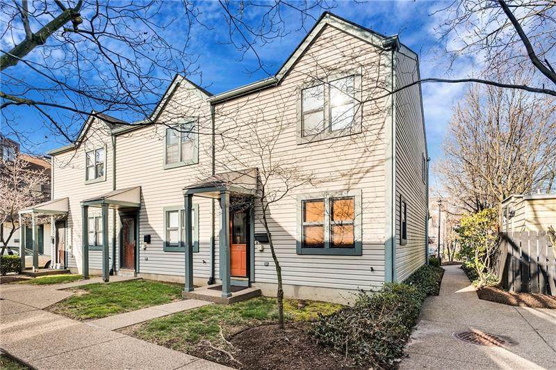 1711 Fox Way - Photo 1