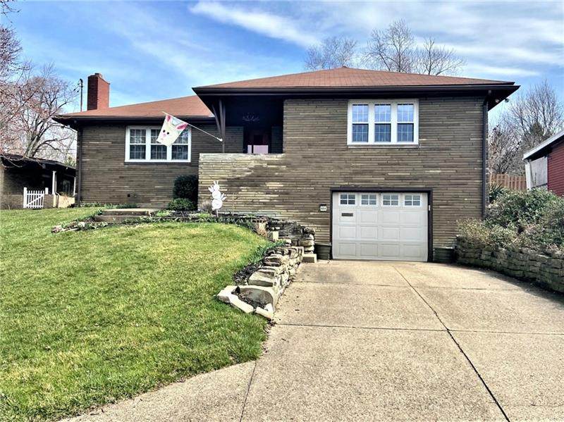 904 Lynda Ln - Photo 1