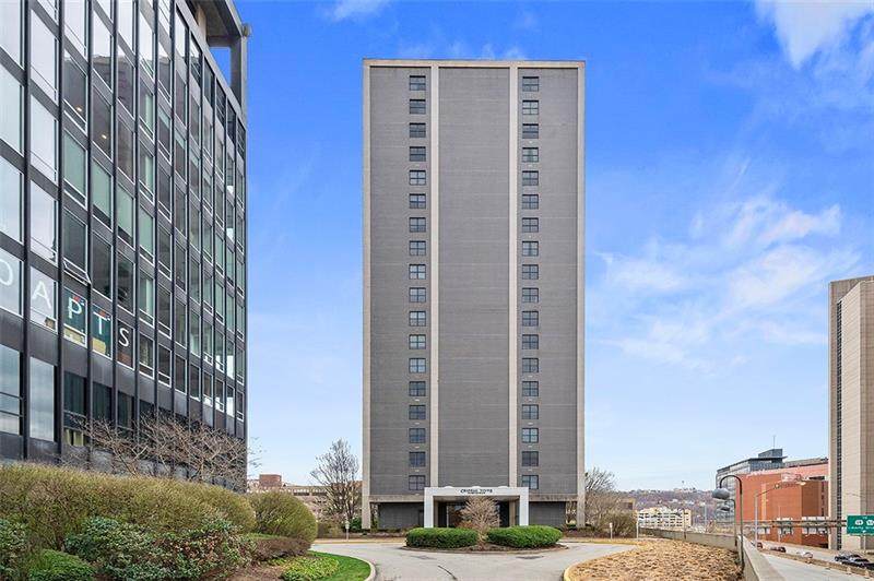112 Washington Pl - Photo 1