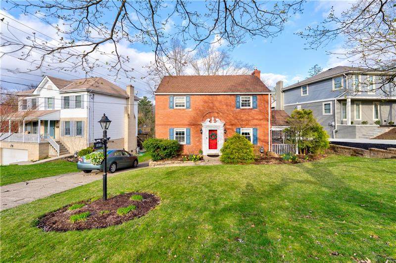 1085 Lakemont Drive - Photo 1