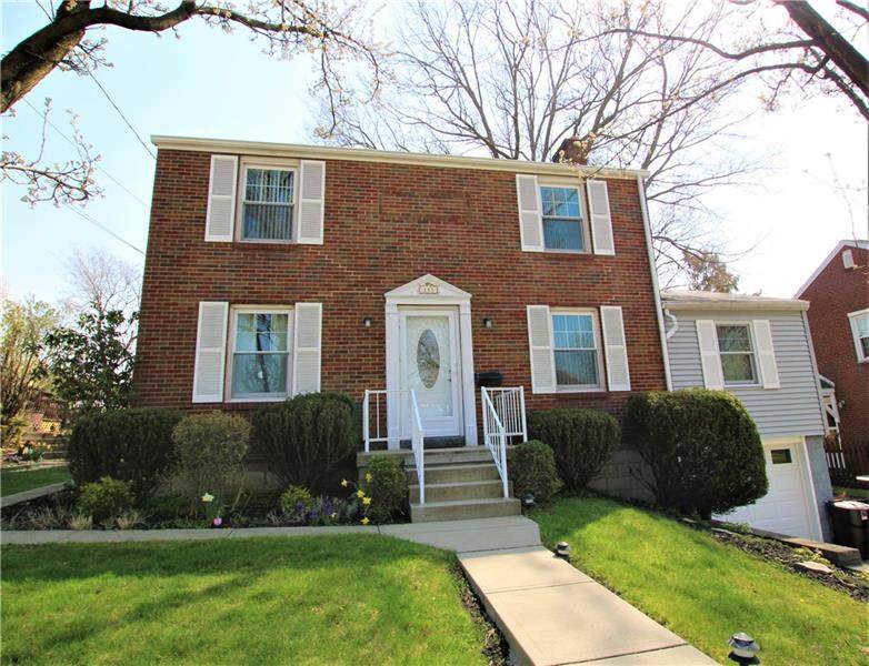 111 Franklin Ave - Photo 1