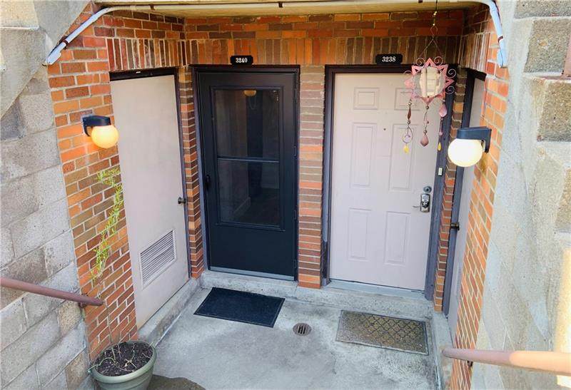 3240 Niagara Square - Photo 1
