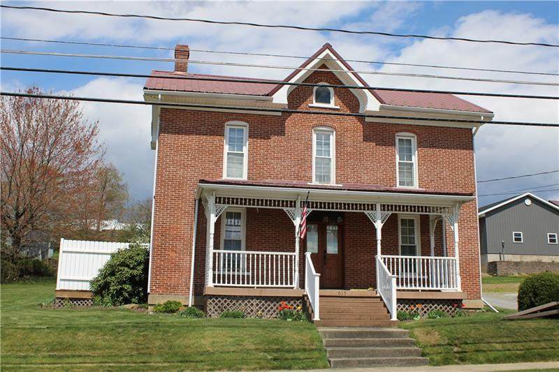 635 Main St - Photo 1