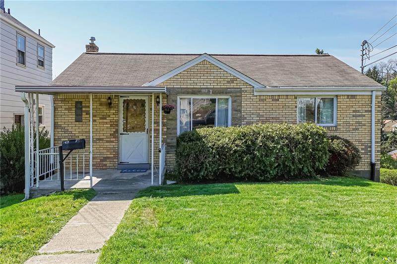 1445 Harris Ave - Photo 1