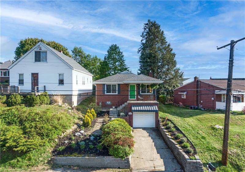 542 Stephens St - Photo 1