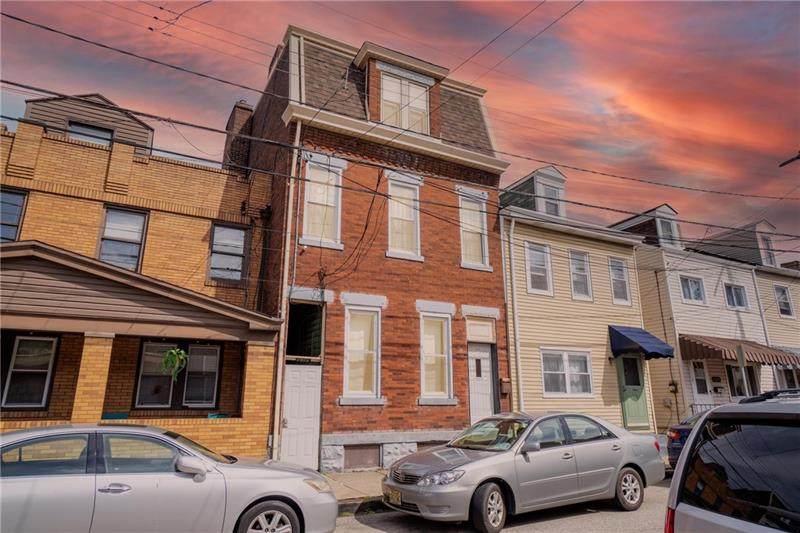 131 1/2 16th St - Photo 1
