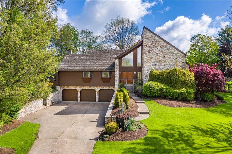 211 Springhouse Drive - Photo 1
