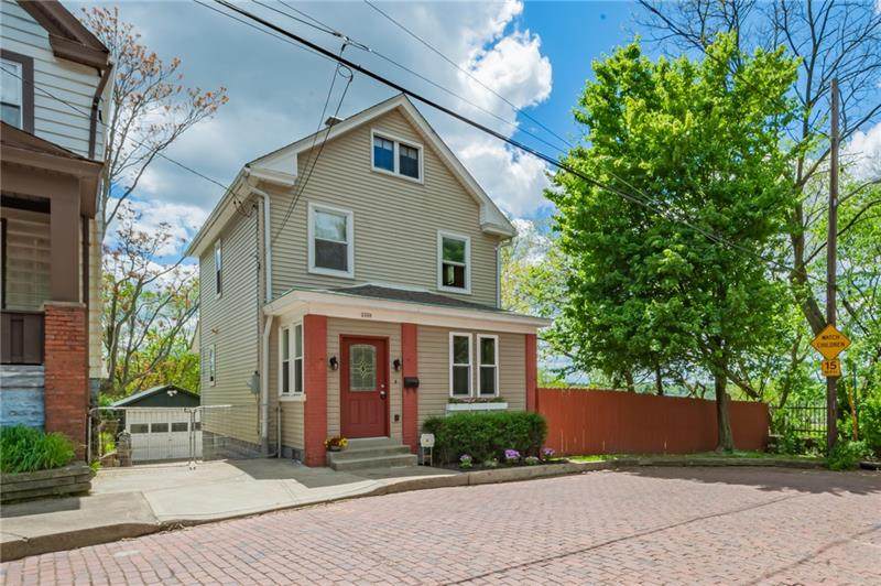 1369 Oakhill Street - Photo 1