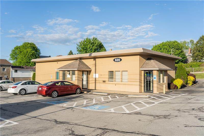 620 Lowry Ave - Photo 1