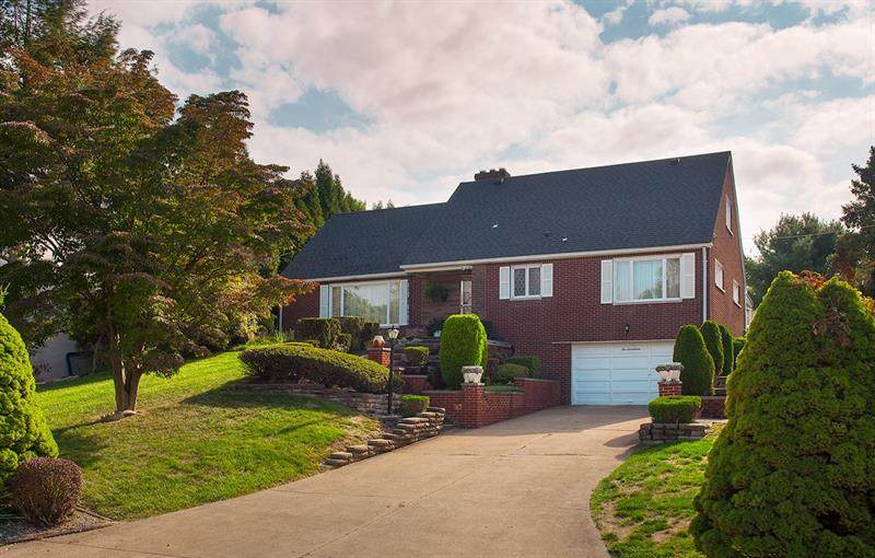 217 Sunset Drive - Photo 1