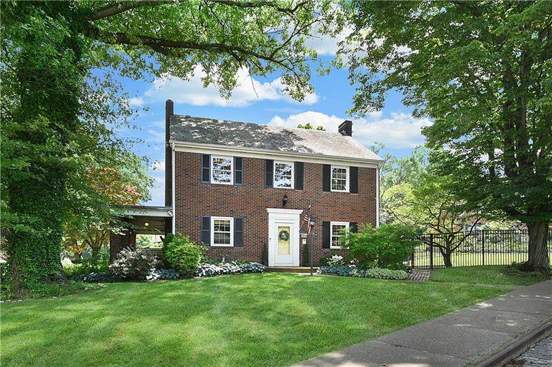 2407 Craftmont Ave - Photo 1