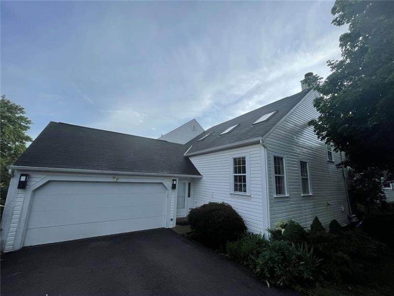 2605 Hunters Point Ct South - Photo 1