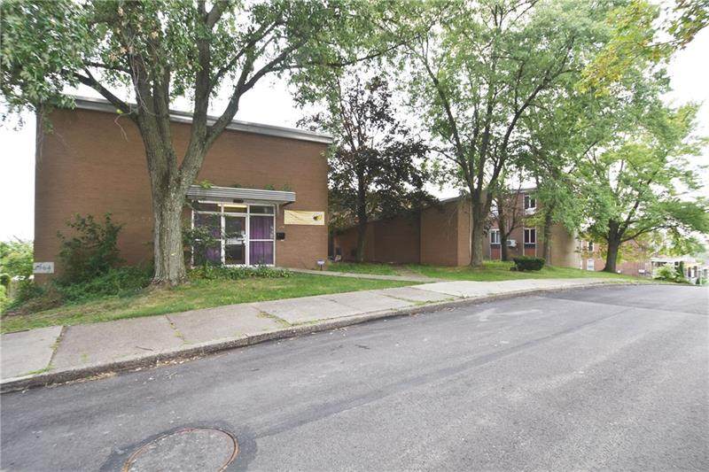 430 Cathedral Ave - Photo 1