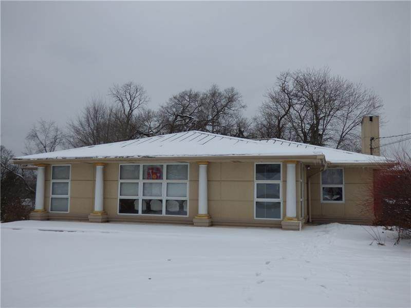 2865 Freeport - Photo 1