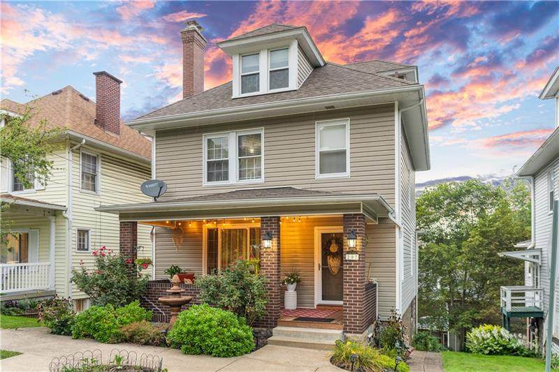 207 Center Ave - Photo 1