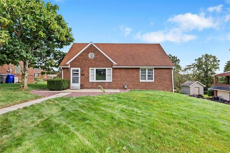 133 Fairview Ave - Photo 1