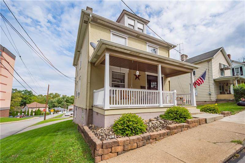 204 Washington St - Photo 1