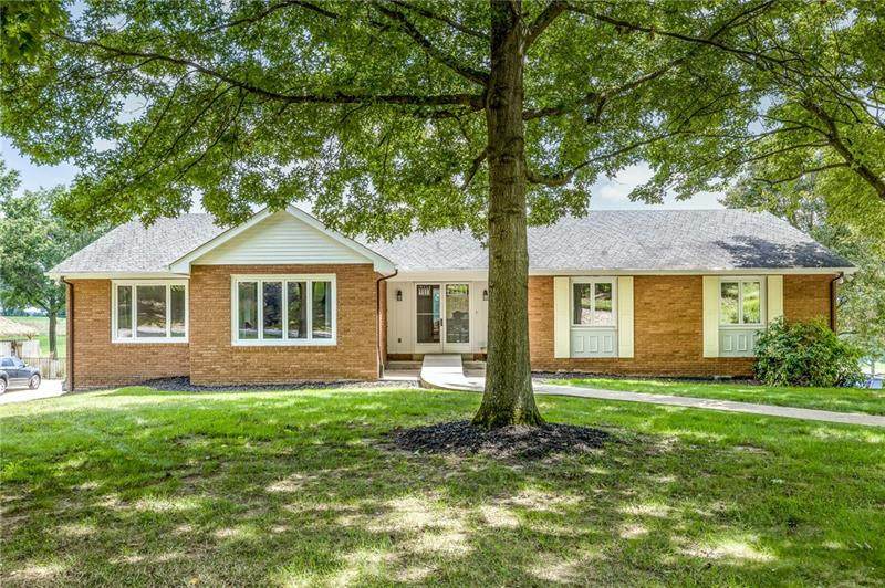 2343 Golfview Dr - Photo 1