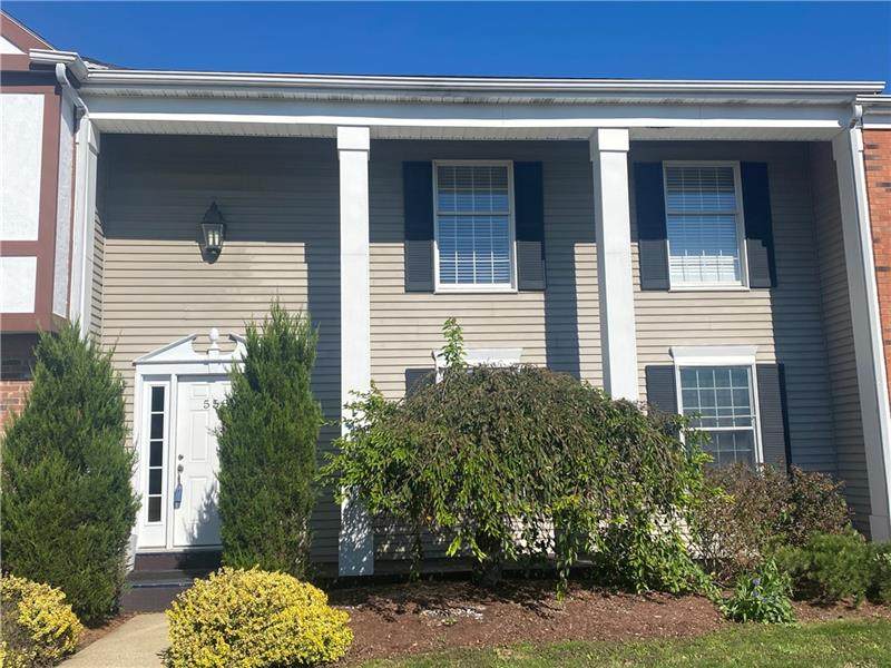 558 Georgetowne Vlg - Photo 1