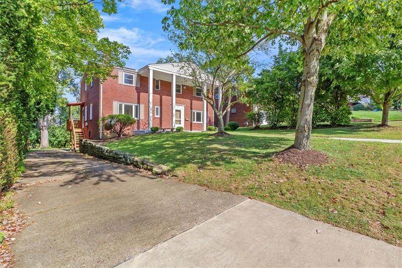 124 Elatan Dr - Photo 1