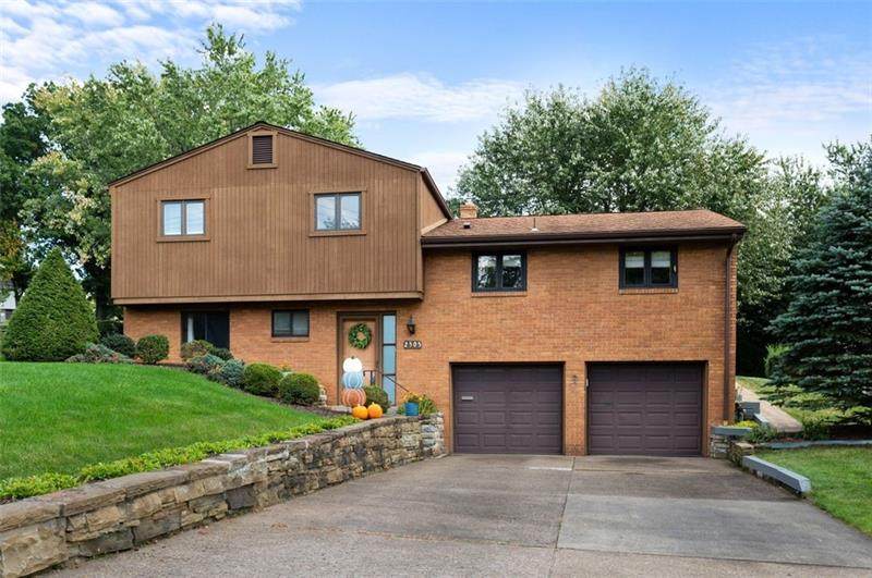 2505 Summit - Photo 1