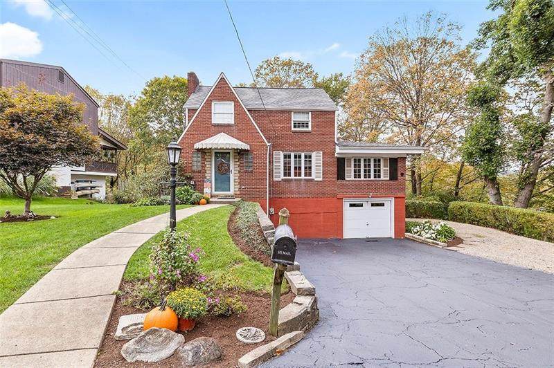 3329 Franklin Drive - Photo 1