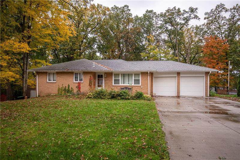400 Greenwood Dr - Photo 1