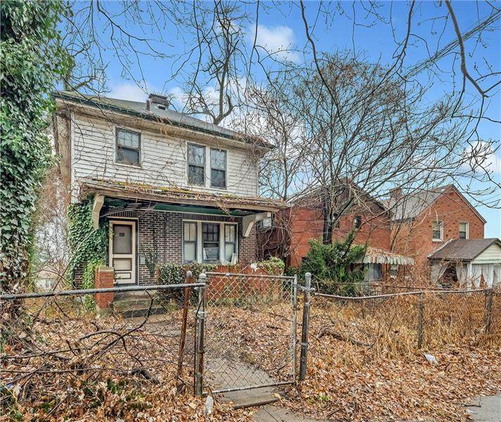 601 Princeton Blvd - Photo 1