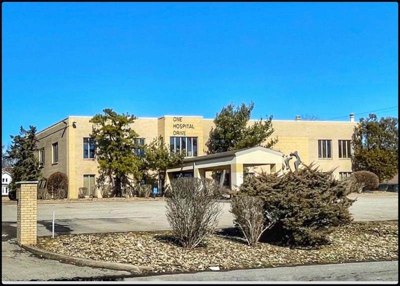 1 Hospital Dr - Photo 1