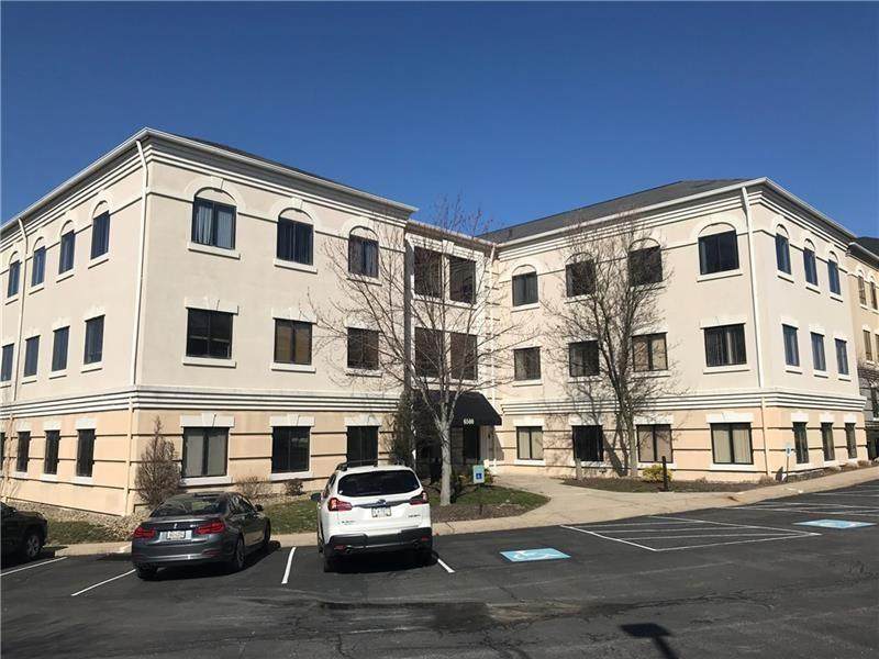 6500 Brooktree Rd. - Photo 1