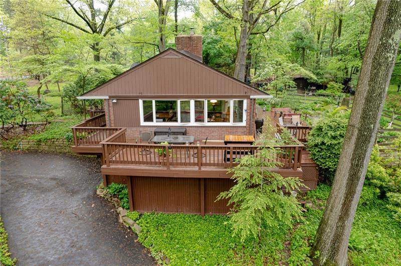 441 Brooks - Photo 1