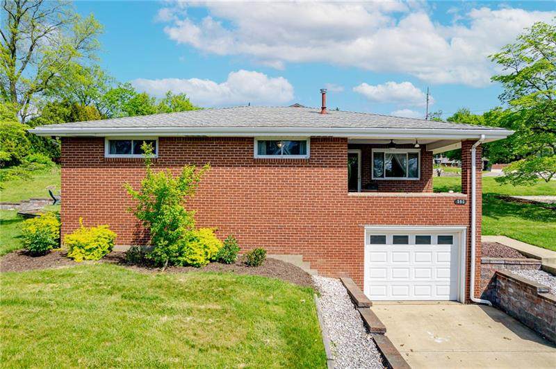 590 Carpenter - Photo 1