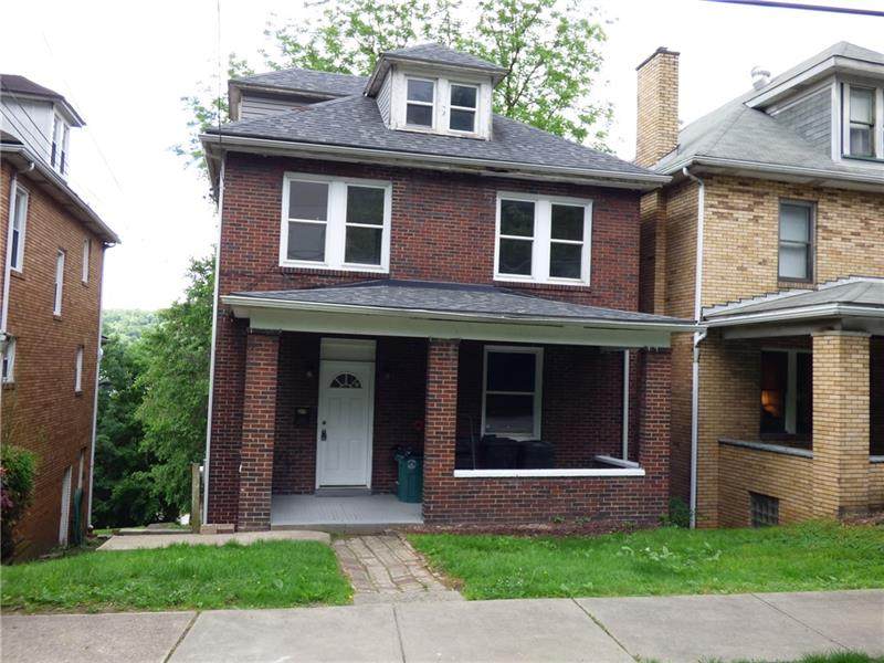 205 Locust St - Photo 1