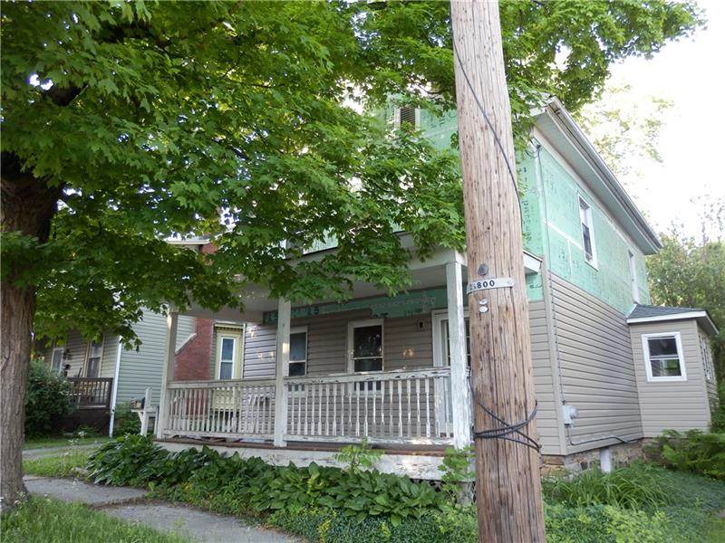 425 Center St - Photo 1