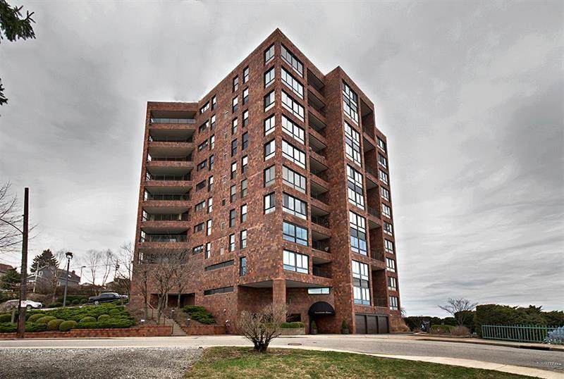 1700 Grandview Avenue - Photo 1