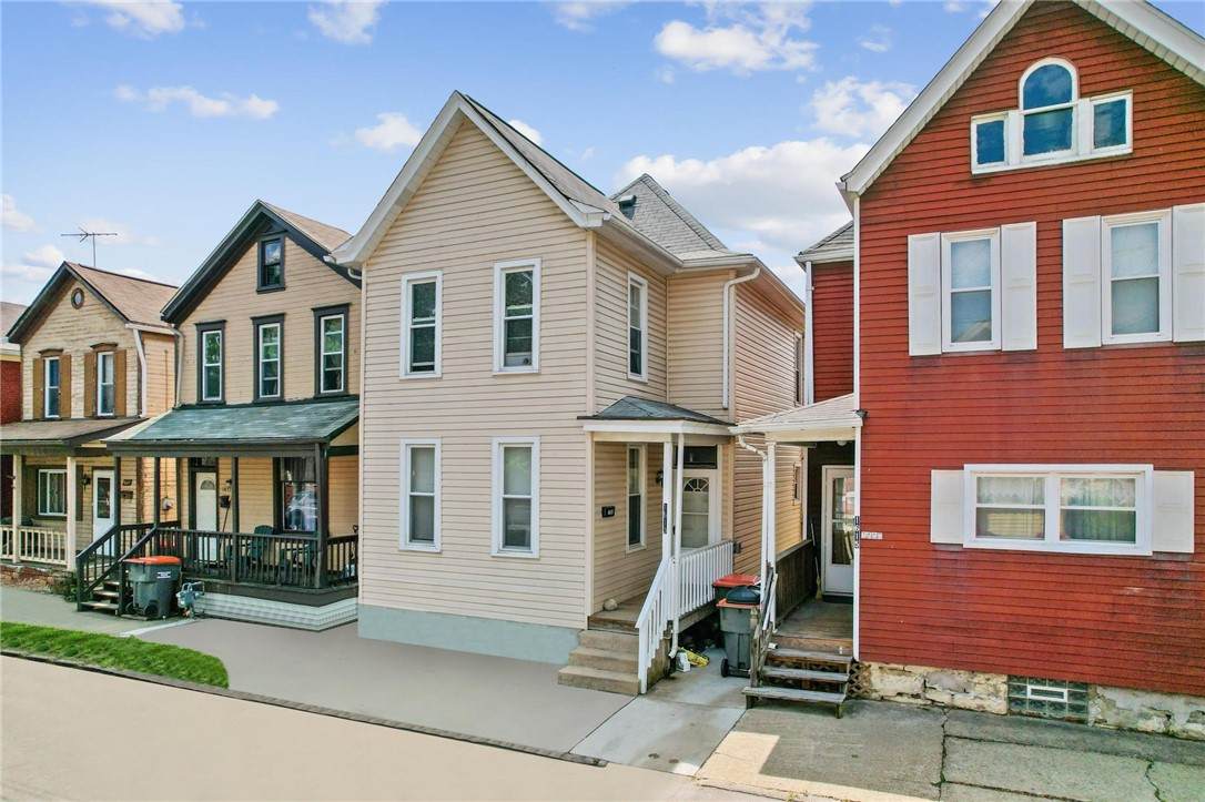 1613 4th Ave - Photo 1