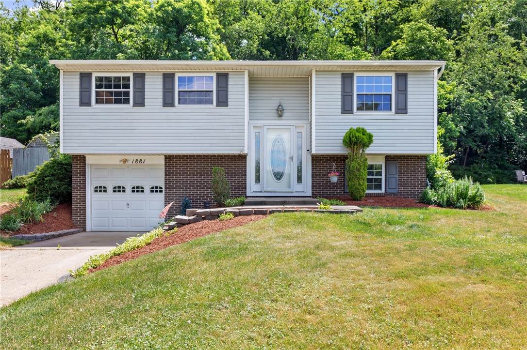 1881 Wallace Rd - Photo 1