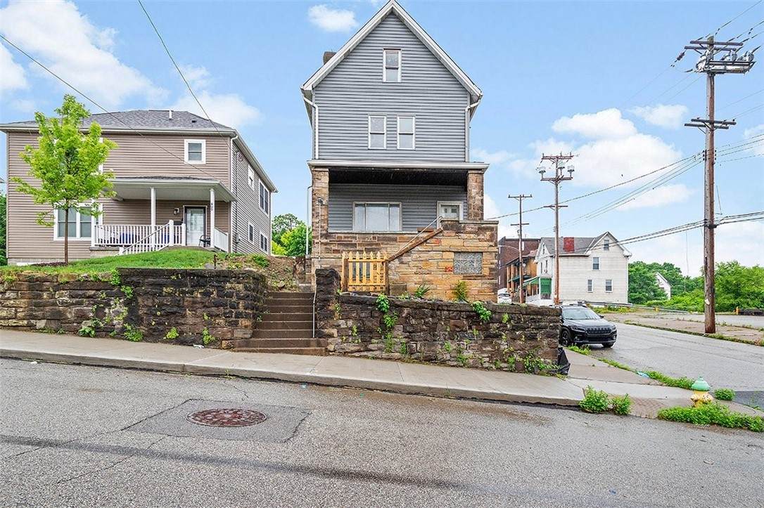 433 Holland Ave - Photo 1