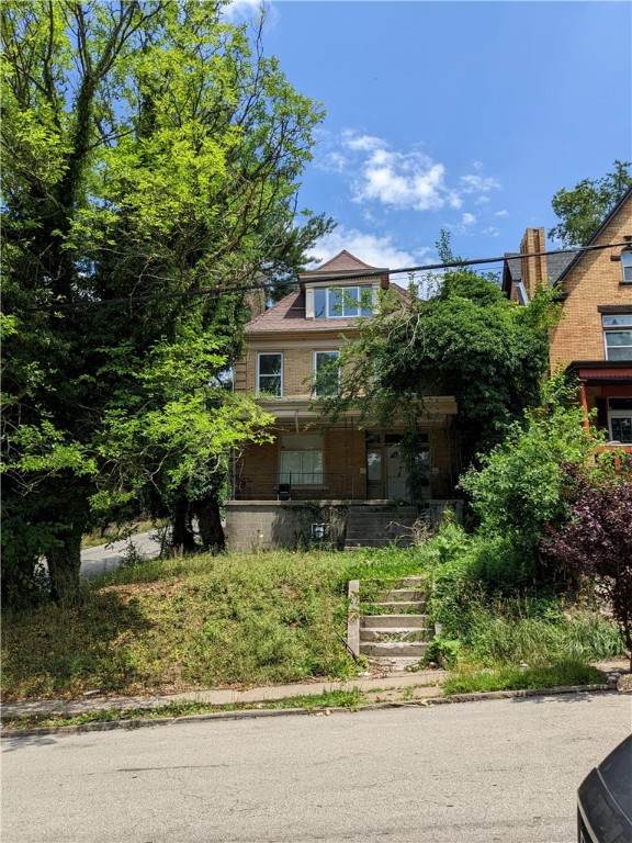 737 Hill Street - Photo 1