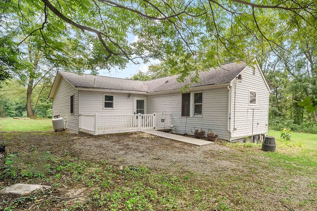 136 Meadow Rd - Photo 1