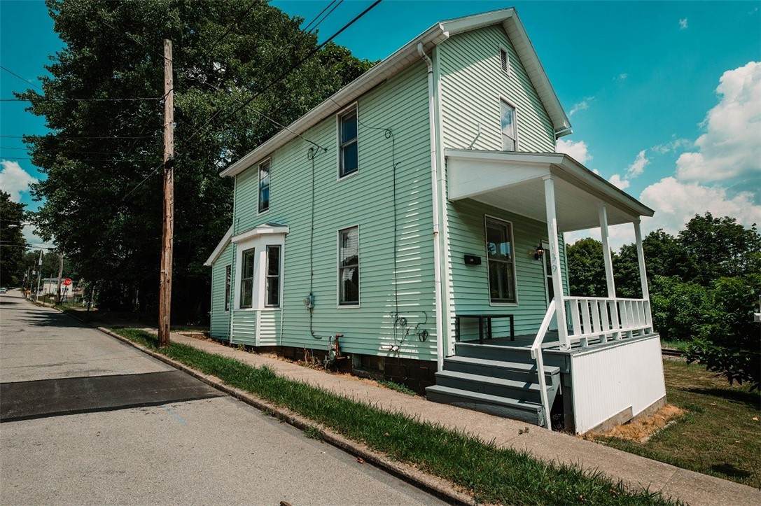 139 11th Street - Photo 1
