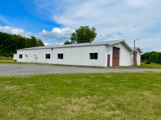 791 Mercer New Wilmington Rd - Photo 1