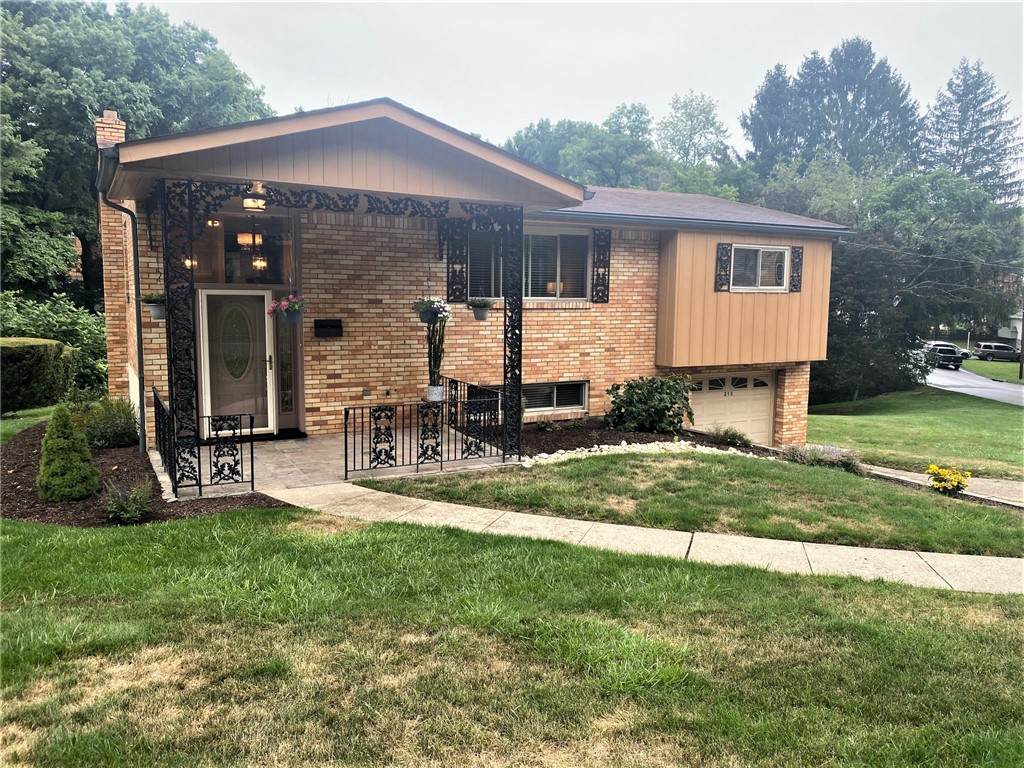215 Everglade Drive - Photo 1