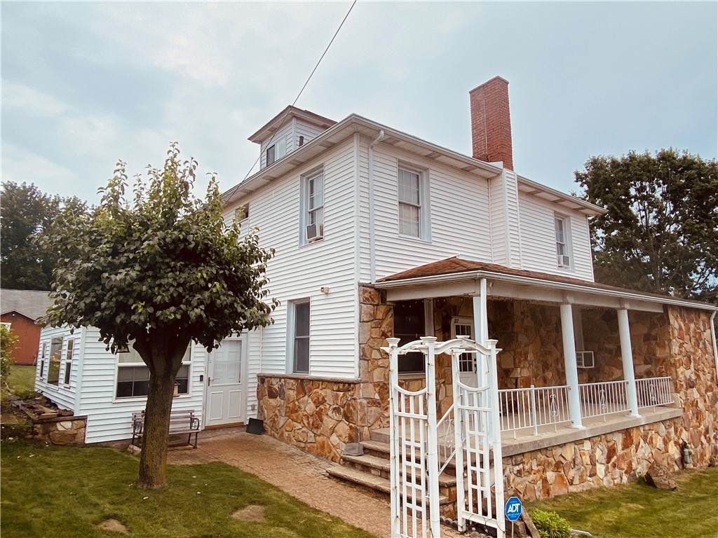 27 Redstone St - Photo 1