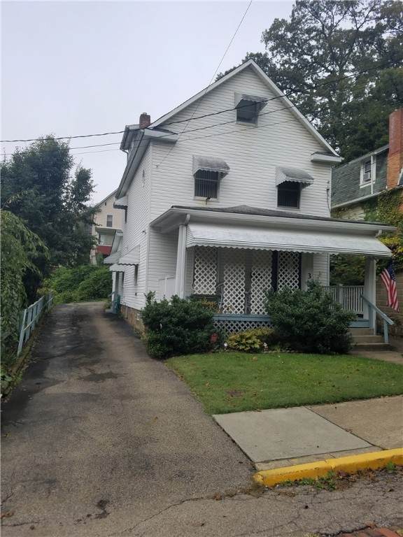 309 Oak St - Photo 1