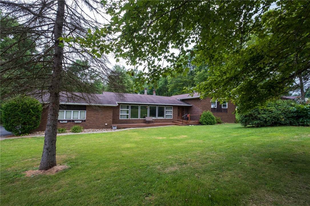 212 Ridgeway Dr - Photo 1