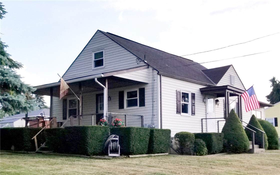 3012 Roosevelt Ave - Photo 1