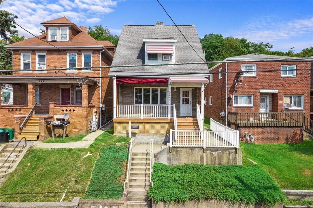 944 Beaver Ave - Photo 1